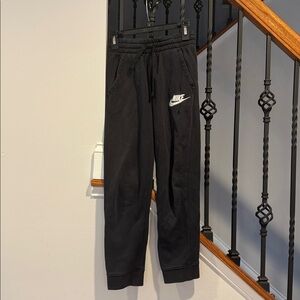 Nike boys black sweatpants Size S
